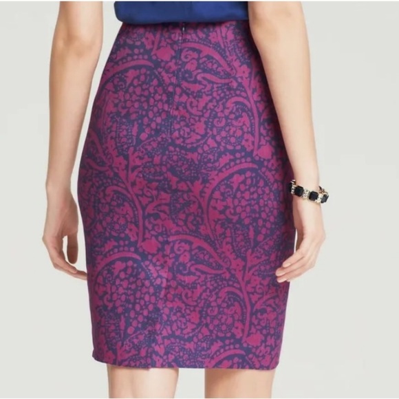 Ann Taylor Pencil Skirt Womens Petite 12P Linen Stretch Purple Paisley Print - Picture 2 of 11